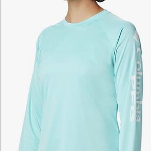 Blue Columbia sportswear shirt long sleeve